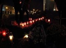 Czuwanie pod Pomnikiem Poległych Stoczniowców