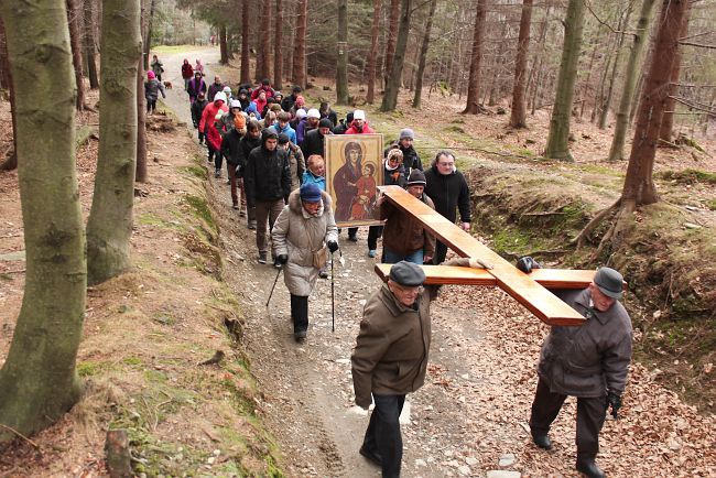 Przekazanie znaków ŚDM na Kopie Biskupiej