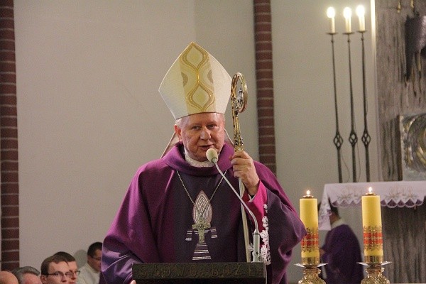 Uroczystość wprowadzenia w posługę akolitatu 2014