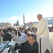 Papież zadzwonił do Benigniego