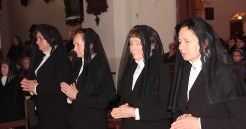 W niedzilę do grona wdów konsekrowanych diecezji łowickiej dołączyły cztery kolejne kobiety