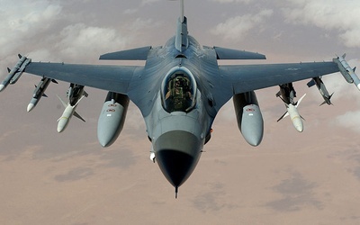 31 nalotów na cele IS w Iraku i Syrii