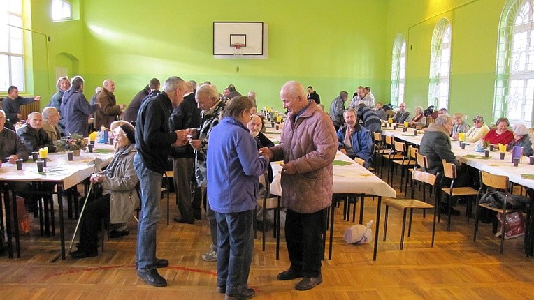 Wigilia dla samotnych i potrzebujących