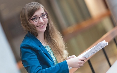 Paulina Pudło studentka, odpowiedzialna za diakonię muzyczną katowickiej Wspólnoty Przymierza Rodzin MAMRE 