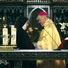 Biskup Tadeusz Rakoczy świętował razem z siostrami klaryskami
