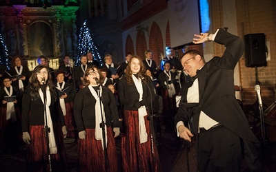 Kolędowanie i pomaganie