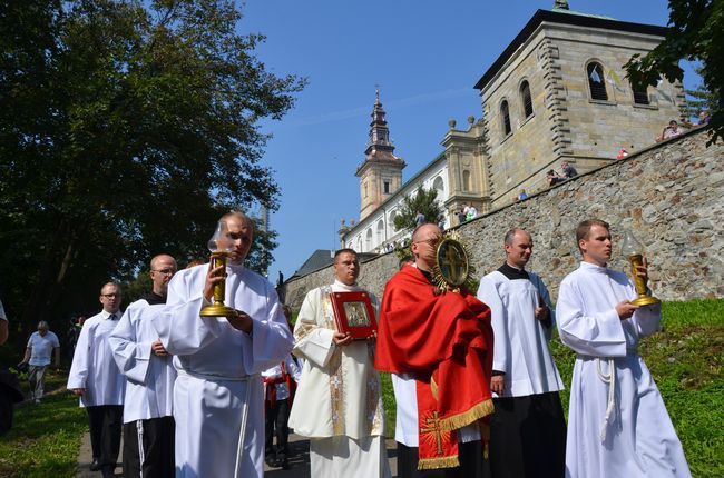 Nowa wieża na Świętym Krzyżu