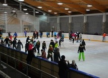 Udana inauguracja lodowiska