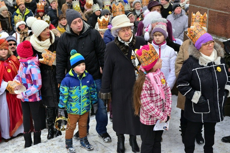 Nowa Ruda Słupiec - orszak - w drodze