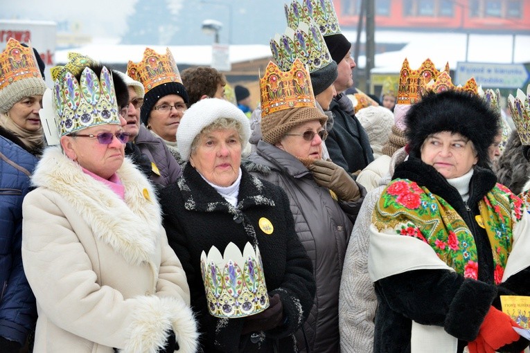 Nowa Ruda Słupiec - orszak - w drodze