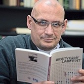 Ks. dr hab. Piotr Kieniewicz jest bioetykiem. Pracuje też z parami borykającymi się z niepłodnością w Ośrodku Wsparcia Płodności „NaProTechnologia” w Licheniu 