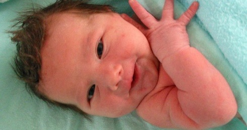 Ślubów mniej, narodzin więcej