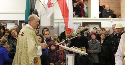 Msza św. w intencji górników i ich rodzin w cechowni KWK "Brzeszcze"