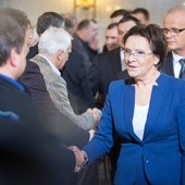 Po spotkaniu premier z samorządowcami