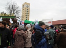 Górnicy kopalni "Brzeszcze" nadal protestują. Dziś dołączają do protestu kolejne kopalnie