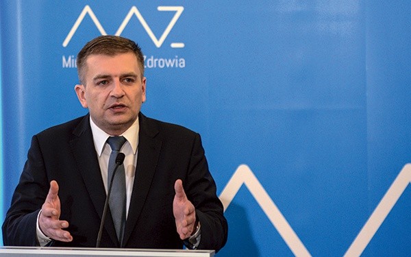 Pakiety antykolejkowy i onkologiczny, przygotowane przez Ministerstwo Zdrowia pod kierunkiem Bartosza Arłukowicza, zostały wprowadzone bez konsultacji z lekarzami. Może poprawią sytuację pacjentów onkologicznych, ale wiele wskazuje na to, że wydłużą kolejki do lekarzy rodzinnych