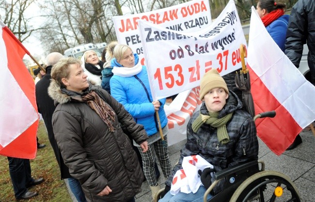 Protest rodziców dzieci niepełnosprawnych