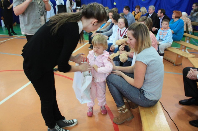 Jasełka dla fundacji "Krzyż Dziecka"