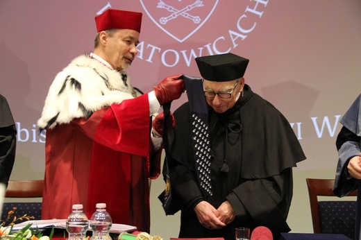 Tytuł doktora honoris causa dla abp. Wesołego