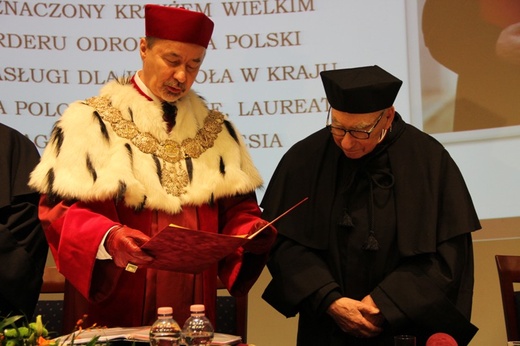 Tytuł doktora honoris causa dla abp. Wesołego