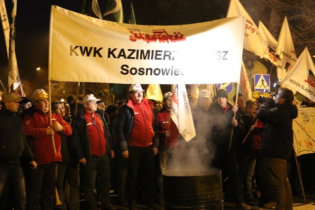 Protest mieszkańców pod kopalnią "Brzeszcze"