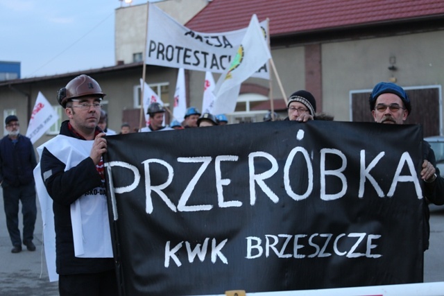 Protest mieszkańców pod kopalnią "Brzeszcze"