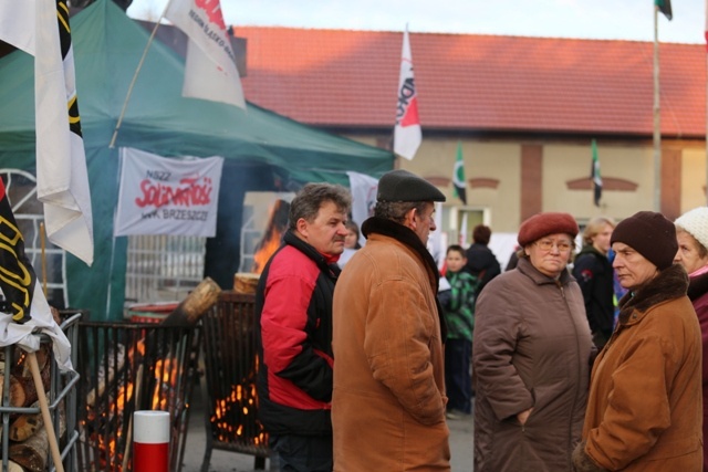 Protest mieszkańców pod kopalnią "Brzeszcze"