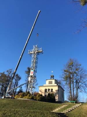 Krzyż z Kaplicówki w remoncie