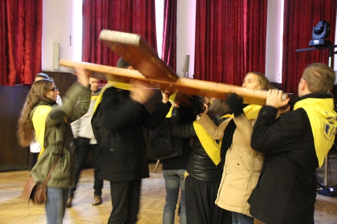 Symbole ŚDM w archikatedrze i seminarium