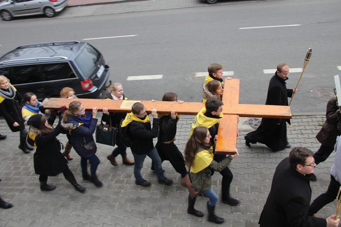 Symbole ŚDM w archikatedrze i seminarium