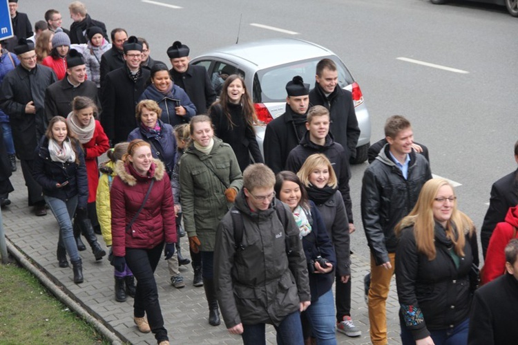 Symbole ŚDM w archikatedrze i seminarium