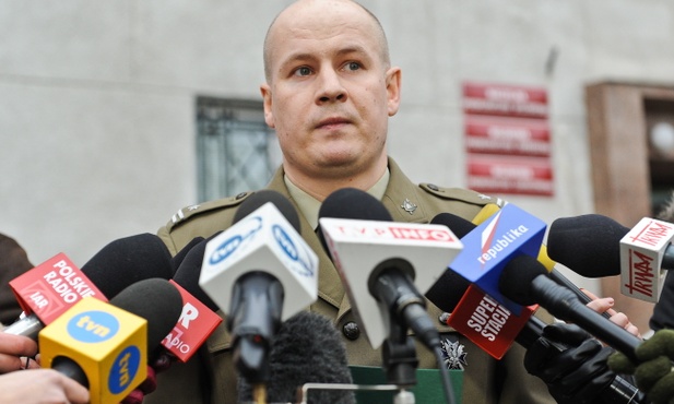 Było polecenie zejścia Tu-154 do 50 m czy nie?