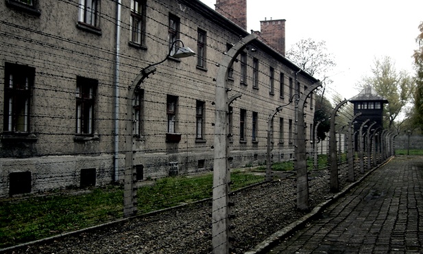 Miejsca-symbole w byłym niemieckim obozie Auschwitz
