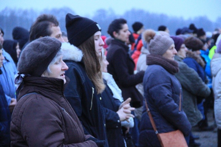 Droga Krzyżowa w 70. rocznicę wkroczenia Armii Czerwonej