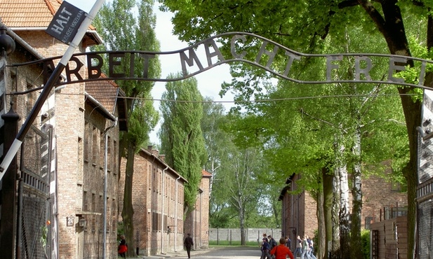 Poznamy nazwiska zbrodniarzy z Auschwitz