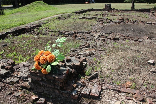 Byli więźniowie Auschwitz przed 70. rocznicą wyzwolenia obozu