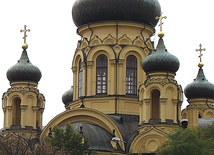 Wierni prawosławni czekają na świątynię na południu miasta