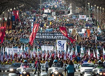  22.01.2015. Waszyngton. USA. Setki tysięcy obrońców praw człowieka zgromadziły się na 42. Marszu dla Życia w rocznicę legalizacji aborcji w Stanach. „Jesteśmy pokoleniem pro life” – głosi największy transparent. 