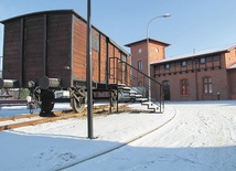  Centrum Dokumentacji Deportacji Górnoślązaków do ZSRR w 1945 r. w Radzionkowie