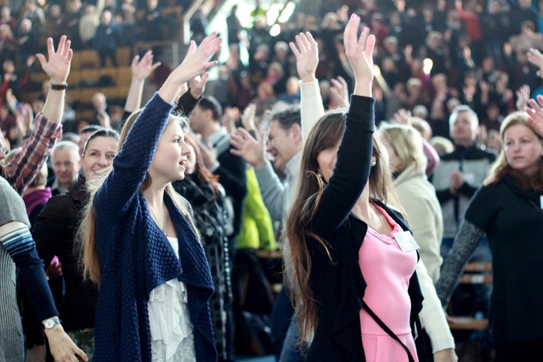 Sesja charyzmatyczna w Mościcach