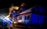 Pożar uszkodził dach plebanii w Niedzicy