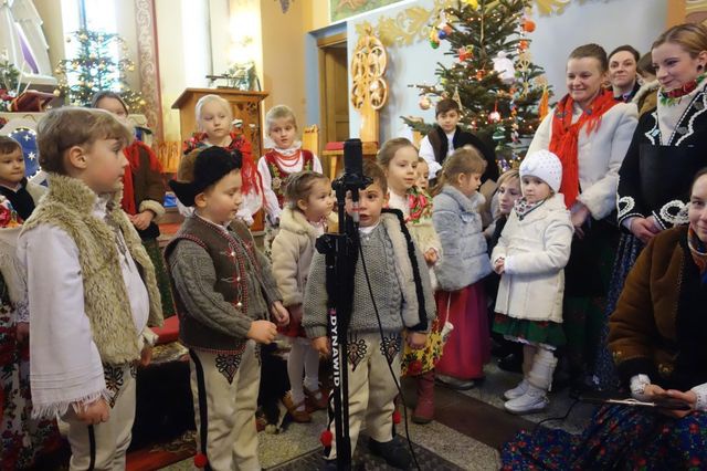 Przedszkolaki kolędowo