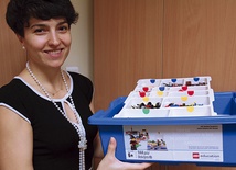 Iga Malik jest nie tylko entuzjastką edukacji przez klocki Lego, ale przede wszystkim pierwszą w Polsce certyfikowaną trenerką Lego Education