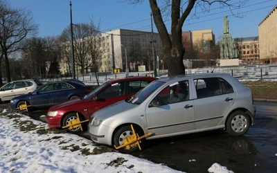 Blokują przy Błoniach