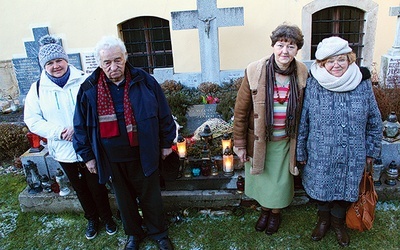  10 lutego o. Włodzimierz obchodziłby 100. rocznicę urodzin. Przy jego grobie wciąż gromadzą się ludzie, którzy pamiętają niezwykłego kapłana