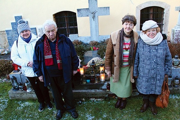  10 lutego o. Włodzimierz obchodziłby 100. rocznicę urodzin. Przy jego grobie wciąż gromadzą się ludzie, którzy pamiętają niezwykłego kapłana