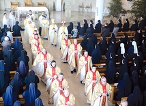  Uroczysta Msza św. w kościele seminaryjnym