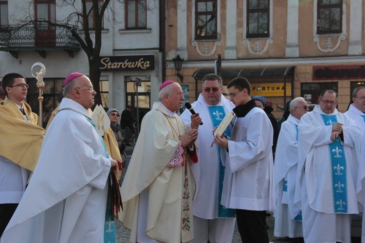 Modlitwa osób konsekrowanych w Łowiczu