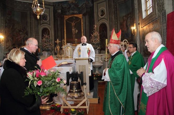 Poświęcenie dzwonów w Skułach