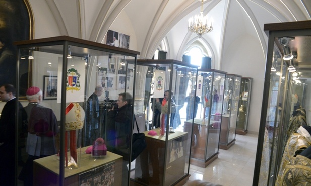 Muzeum katedralne znajduje się w dawnych salkach katechetycznych
